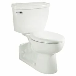 Brand new 👏 American Standard Yorkville™ 1.1 gpf Elongated Two Piece Toilet in White 👏